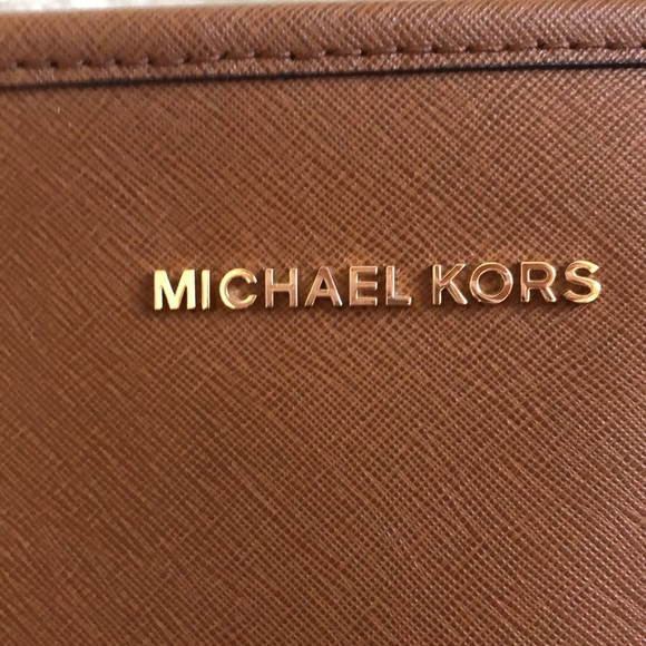 Michael Kors Laptop Bag - Picture 2 of 10